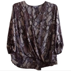 Peace & Pearls Plus Size 1X Women's Top Blouse Snake Print